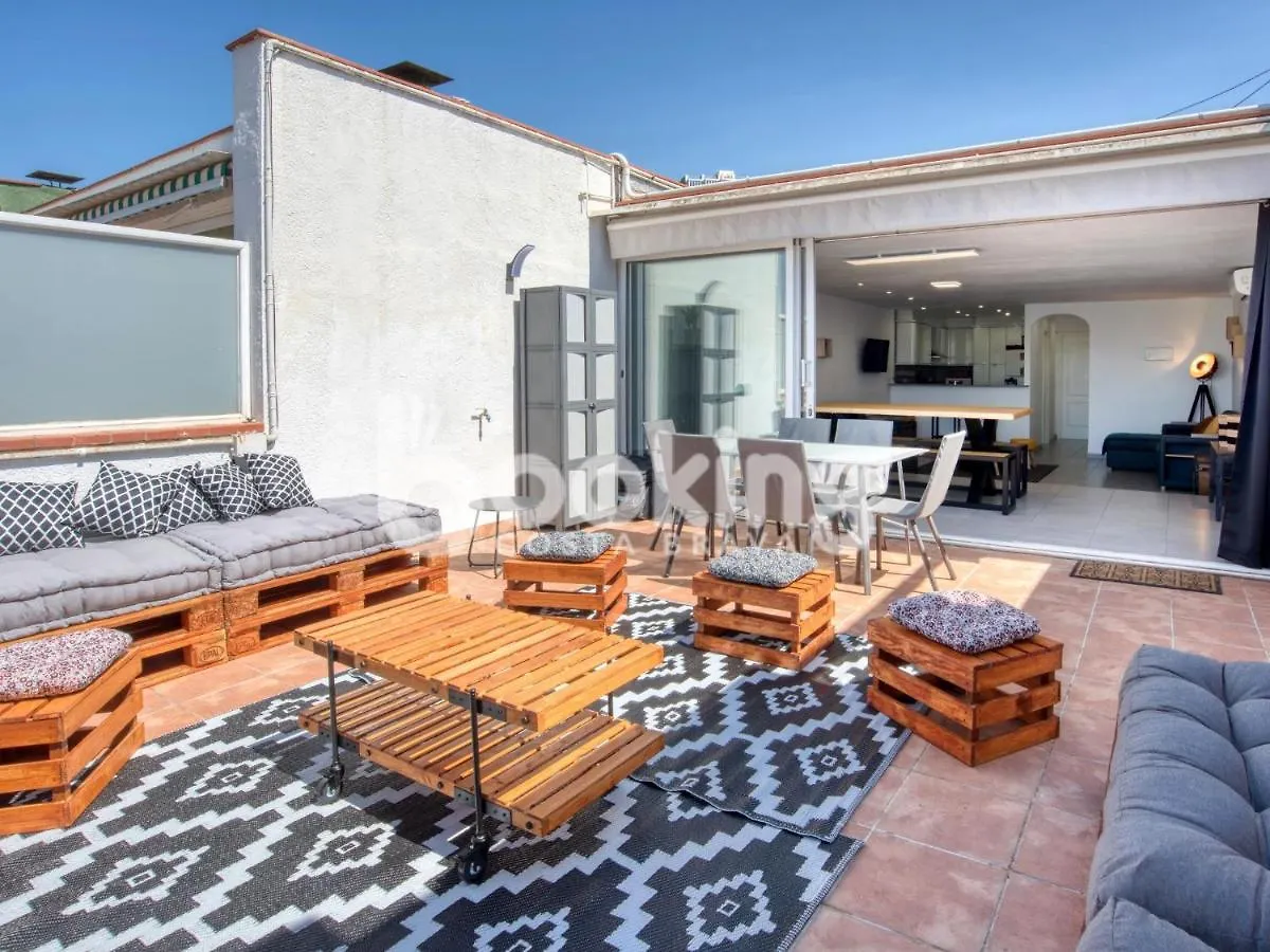 Begonias Apartament Per 4 Persones Amb Gran Terrassa Chill Out A 10 Minuts De La Platja Platja d'Aro 0*,  Spain