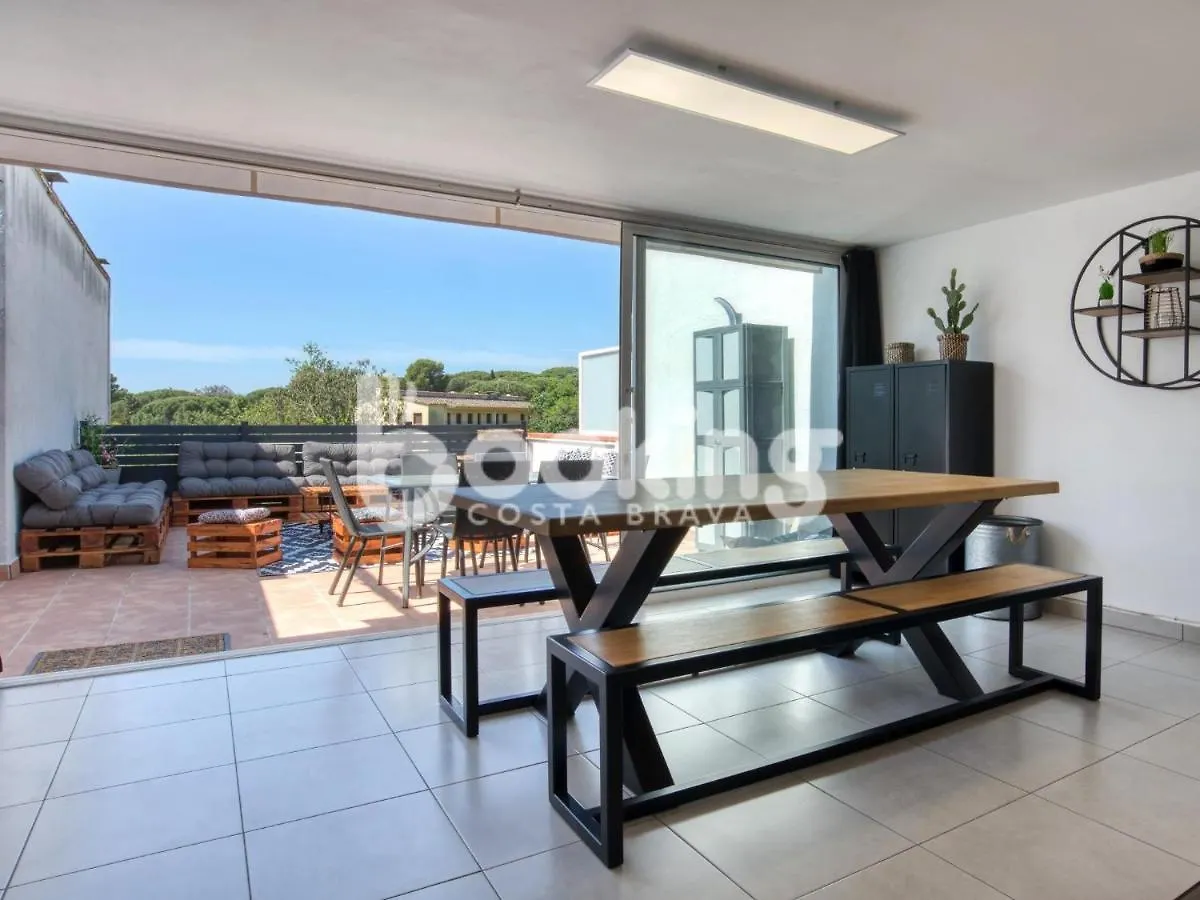 Begonias Apartament Per 4 Persones Amb Gran Terrassa Chill Out A 10 Minuts De La Platja Platja d'Aro Apartment