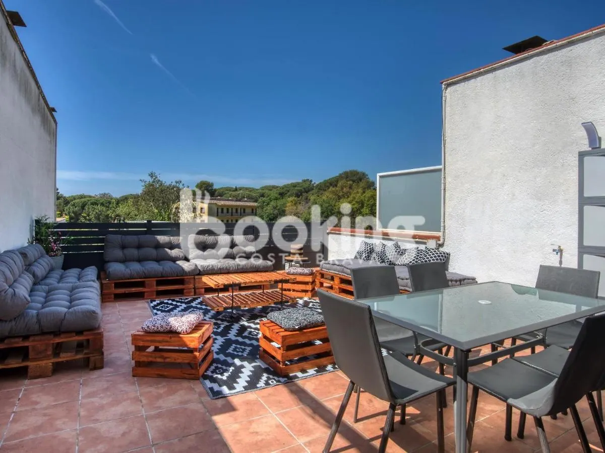 Apartment Begonias Apartament Per 4 Persones Amb Gran Terrassa Chill Out A 10 Minuts De La Platja Platja d'Aro Spain