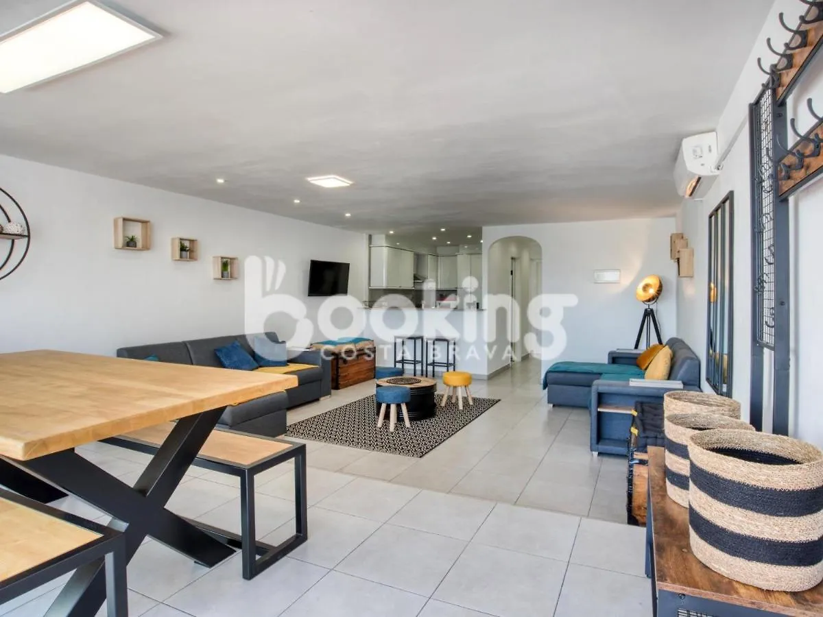 Begonias Apartament Per 4 Persones Amb Gran Terrassa Chill Out A 10 Minuts De La Platja Platja d'Aro Apartment