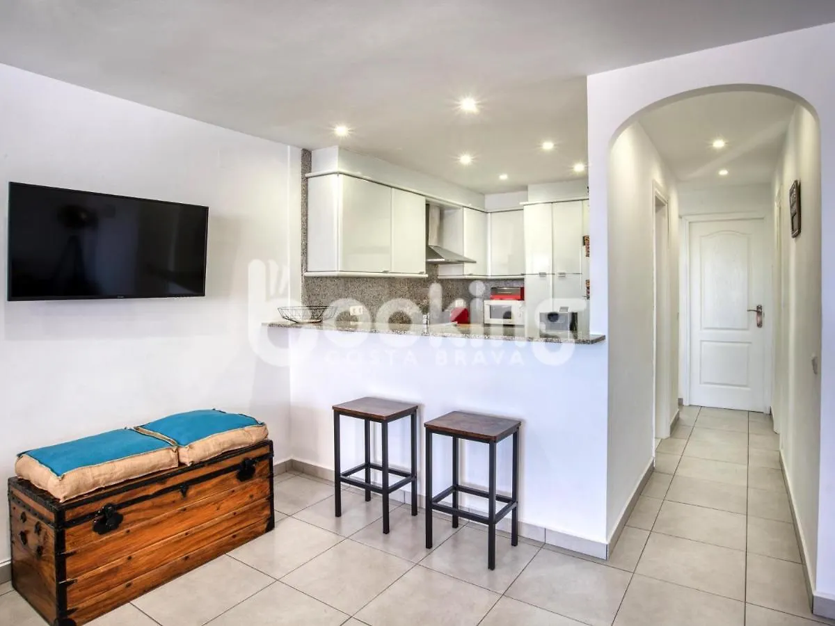 Begonias Apartament Per 4 Persones Amb Gran Terrassa Chill Out A 10 Minuts De La Platja Platja d'Aro Apartment