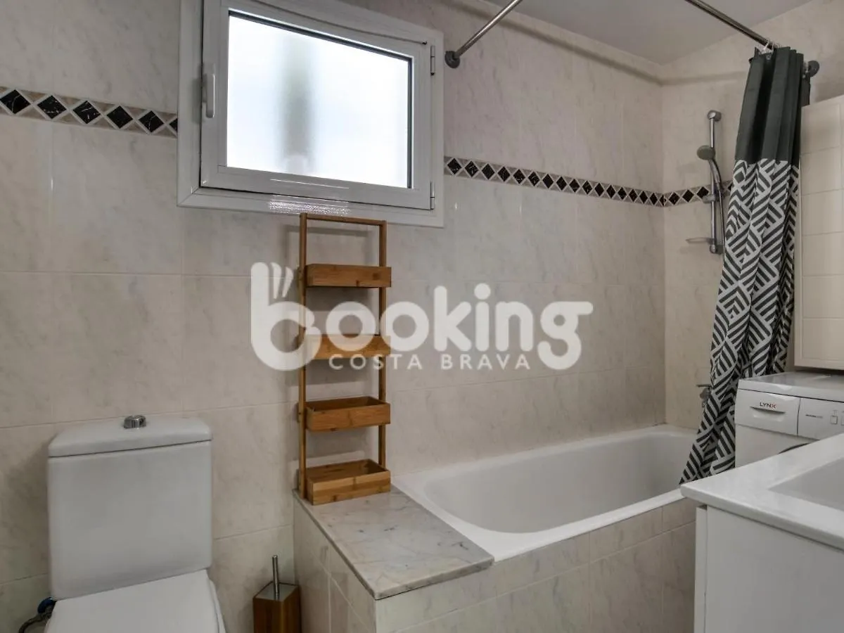 Begonias Apartament Per 4 Persones Amb Gran Terrassa Chill Out A 10 Minuts De La Platja Platja d'Aro Apartment