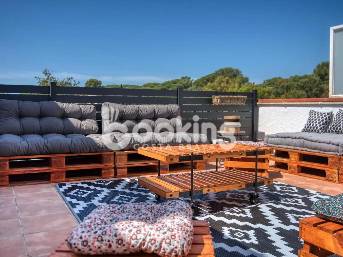 Begonias Apartament Per 4 Persones Amb Gran Terrassa Chill Out A 10 Minuts De La Platja Platja d'Aro Apartment