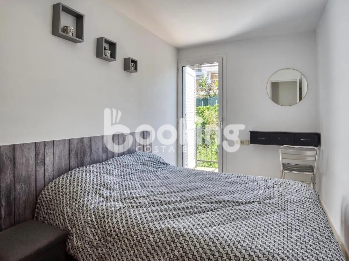 Begonias Apartament Per 4 Persones Amb Gran Terrassa Chill Out A 10 Minuts De La Platja Platja d'Aro 0*,  Spain